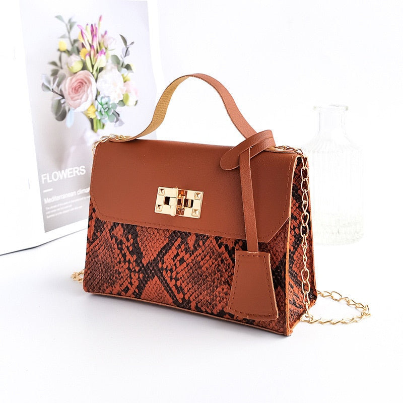 2022 New Messenger Bag for Women Trend Luxury Handbags Camera Female Cosmetic Bag Chain Snake Print Crossbody Shoulder Bags